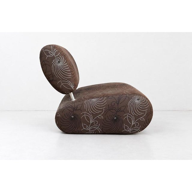 Italian design lounge upholstered with an authentic embroiled fabric. Condition Good, usage marks. I have official proof...