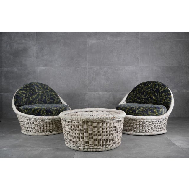 An organic modern lounge set, designed and executed in the 1970s. The design showcases an elegant ability to blend...