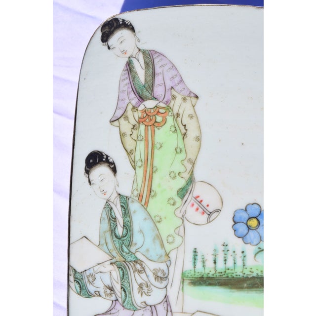 Late 19th Century Late 19th Century Chinese Famille Rose Porcelain Shard Box For Sale - Image 5 of 10