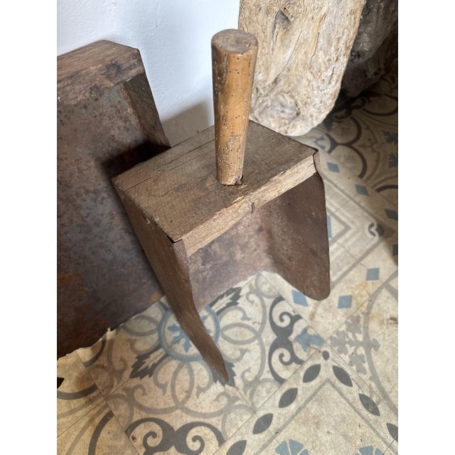 Vintage Wooden and Metal Grain Scoops, 1920s, Set of 2, in Good conditions. Designed 1920 to 1949