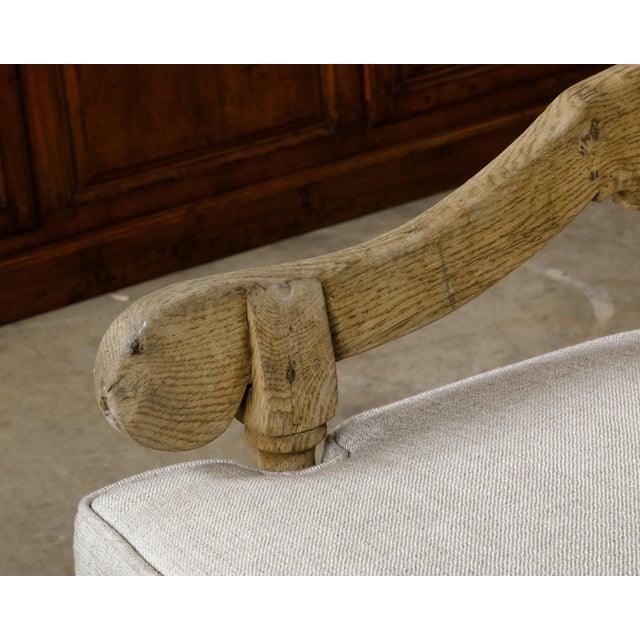 English English 19th Century Oak Bench with Carved Back, Downswept Arms and Cushion For Sale - Image 3 of 12
