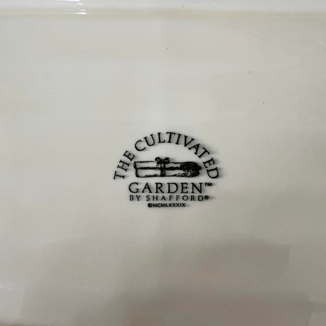 Late 20th Century Asparagus “The Cultivated Garden” Pattern Cradle and Platter Serving Set by Shafford - Set of 2 For Sale - Image 5 of 5