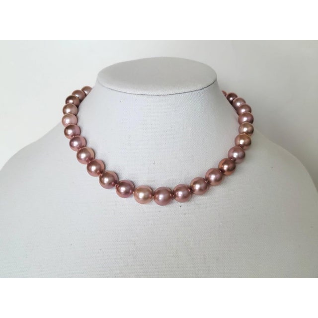Natural Freshwater Edison Dark Pink Pearl Necklace With 14k Gold Clasp For Sale - Image 4 of 15