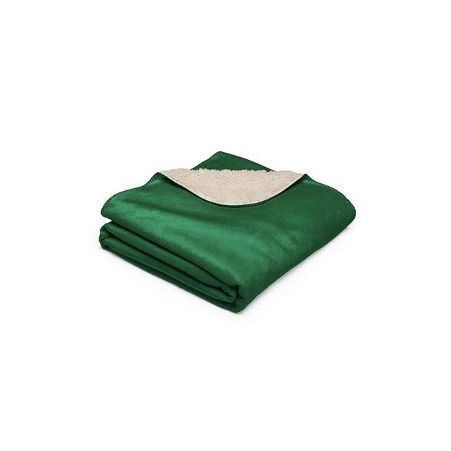 Contemporary Boreal Blanket in Green by Moanne For Sale - Image 3 of 5