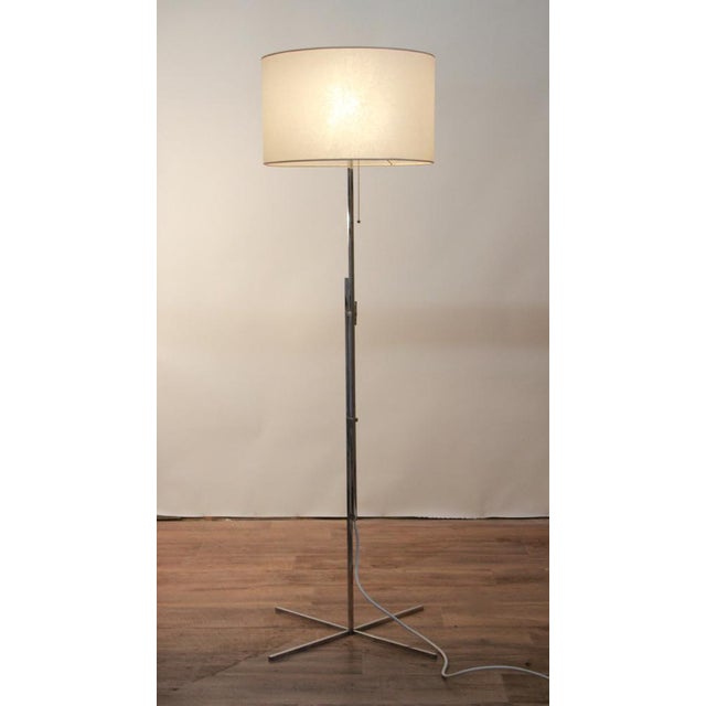 Minimalist Height-Adjustable Floor Lamp in Chrome, 1970s For Sale - Image 3 of 15