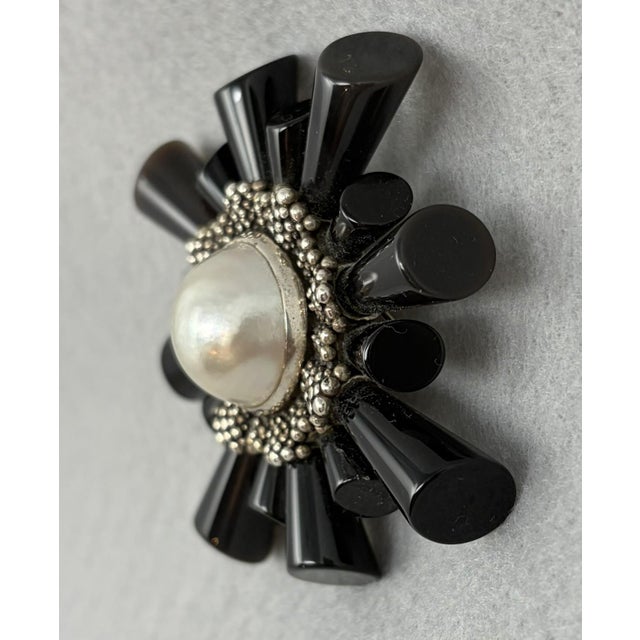 Modern Stephen Dweck Onyx and Sterling Brooch For Sale - Image 3 of 4