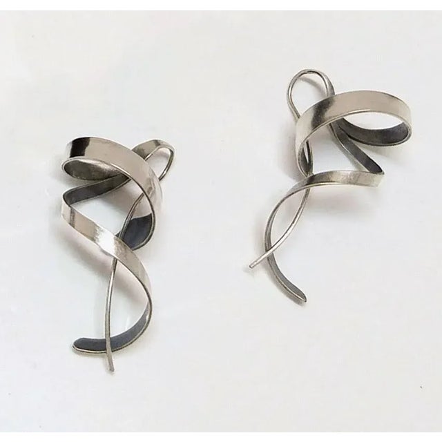 Mid-Century Modern Silver Swirls, American Modernist Silver Earrings, Gerhard Herbst Studio 2-Pieces For Sale - Image 3 of 6