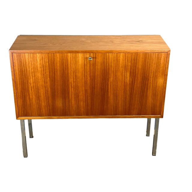 Small Bar Cabinet in Teak, 1960s For Sale