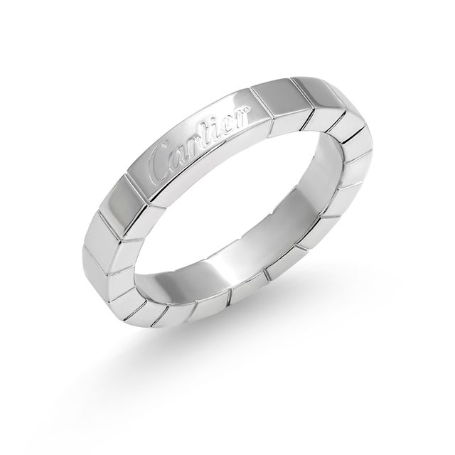 The Cartier Maillon Panthere Wedding Band Ring is a luxurious and elegant piece of jewelry from the French luxury brand,...