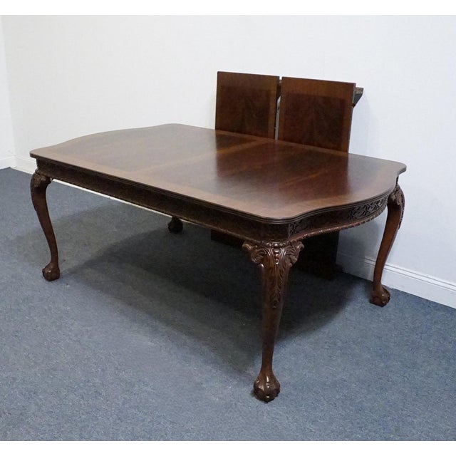 Universal Furniture Banded Bookmatched Mahogany Traditional Chippendale Style 110" Dining Table 0225-657 For Sale - Image 10 of 11