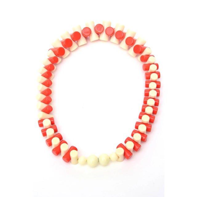 Modern 1990s French Sculptural Resin Necklace For Sale - Image 3 of 9