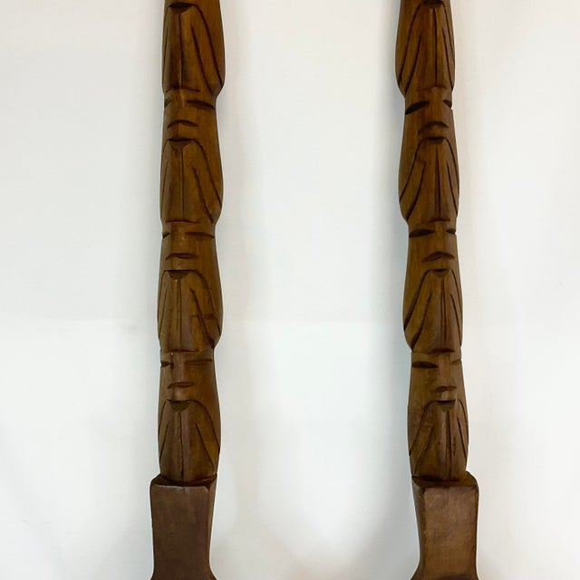 1970s Vintage Boho Chic Coastal Tiki Island Style Hand-Carved Wooden Fork & Spoon Sculptural Wall Objects - A Pair For Sale - Image 6 of 9