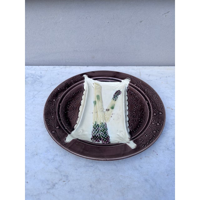 19th Century rare Majolica asparagus plate, Luneville unsigned. Rare brown color. Every important French manufactures...