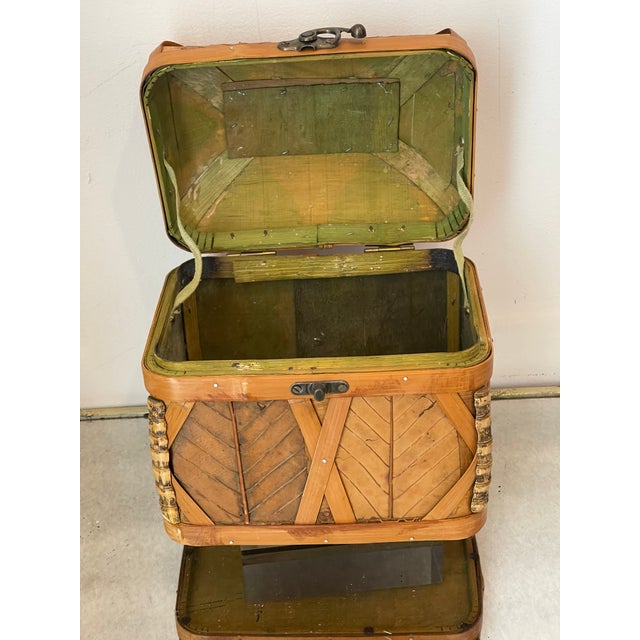 Coastal 1950s Splendid Banana Leaves Tropical Box For Sale - Image 3 of 3