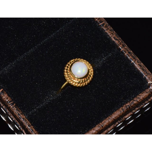 Certified Natural 1.18Cts Cabochon Opal 750 18K Solid Gold Bezel Filigree Stacking Ring, size 6.25 For Sale - Image 10 of 10