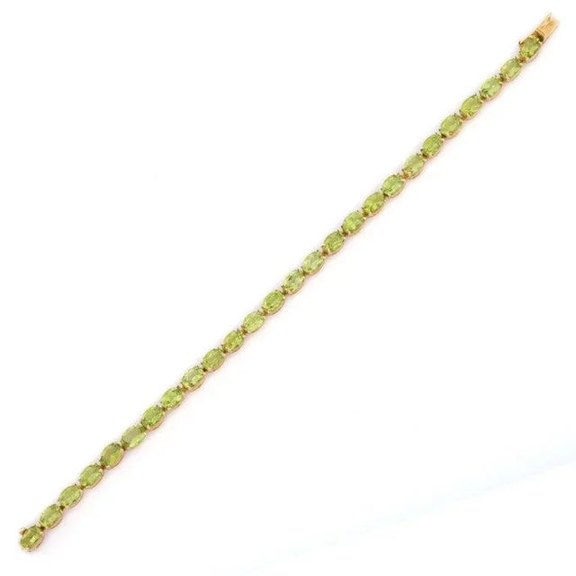 18k Yellow Gold 18.5ct Natural Oval Peridot Tennis Bracelet for Women For Sale - Image 4 of 10