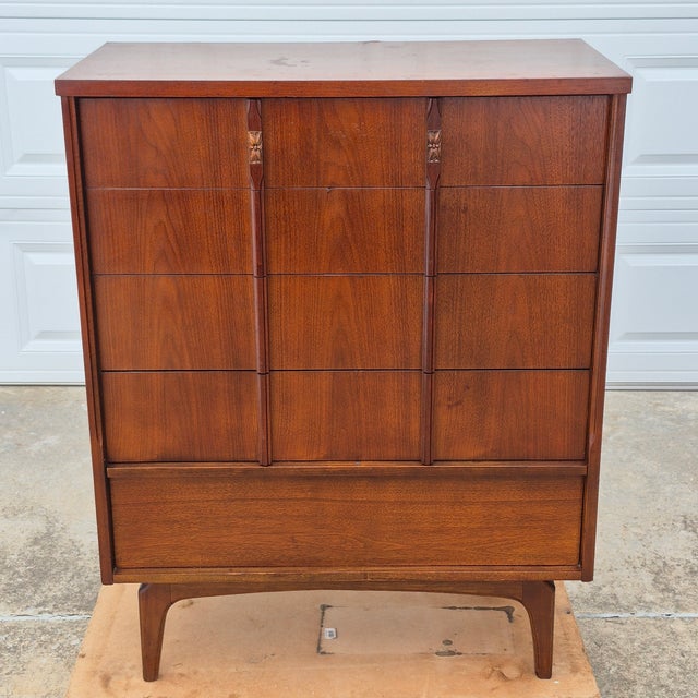 Mid 20th Century Modern Sculpted Walnut 5-Drawer Highboy Tall Boy Dresser Chest of Drawers For Sale - Image 11 of 11