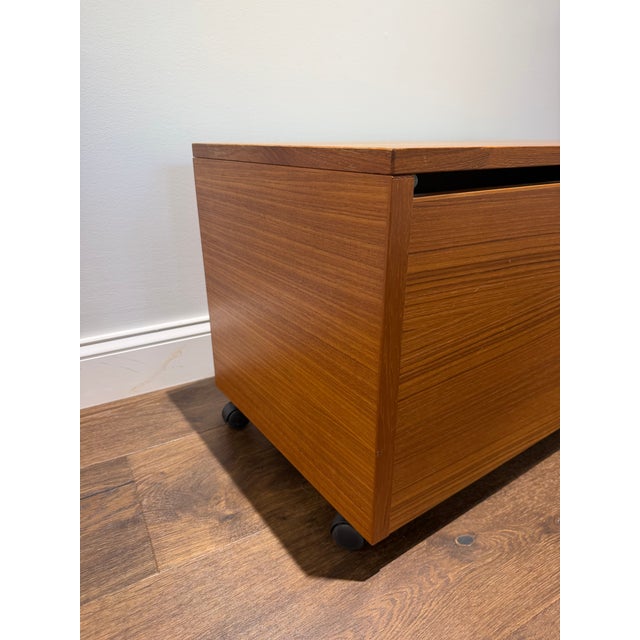 1960s Danish Modern Teak Blanket Chest / Storage Trunk on Casters For Sale - Image 6 of 11