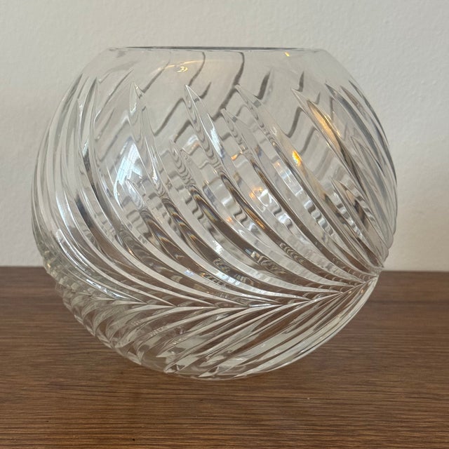 Mid 20th Century Vintage Cut Crystal Fish Bowl / Vase - Heavy Swirl Cut Glass Decorative Bowl For Sale - Image 5 of 5