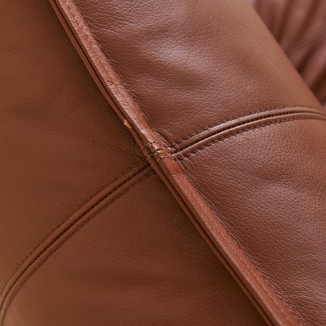 Italian ‘Zinzolo’ Lounge Chair in Leather Attributed to Vittorio Varo, 1970s - 2 Available For Sale - Image 10 of 11