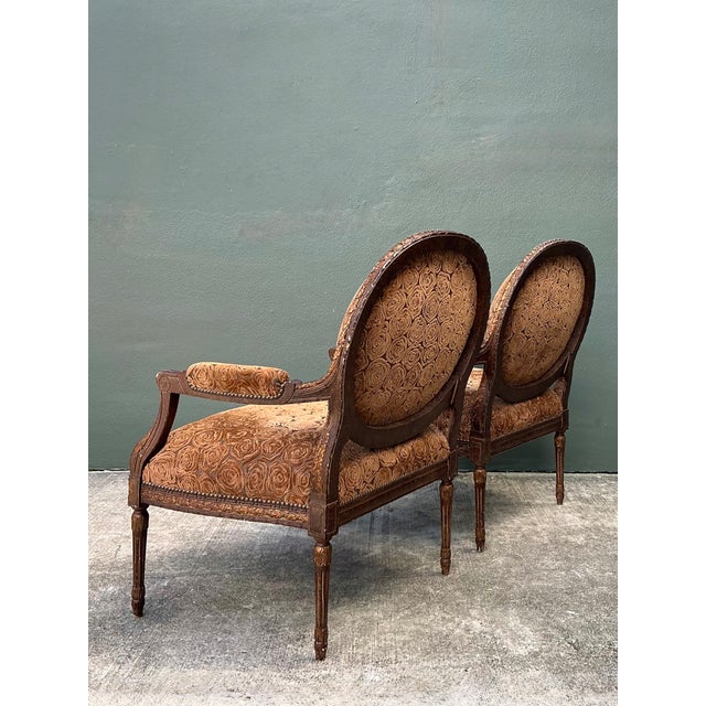 Vintage Isenhour Carved Fauteuil Armchairs - Pair For Sale - Image 11 of 12