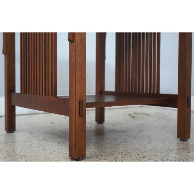 Stickley Mission Cherry 2 Tier Lamp Table For Sale In Philadelphia - Image 6 of 12