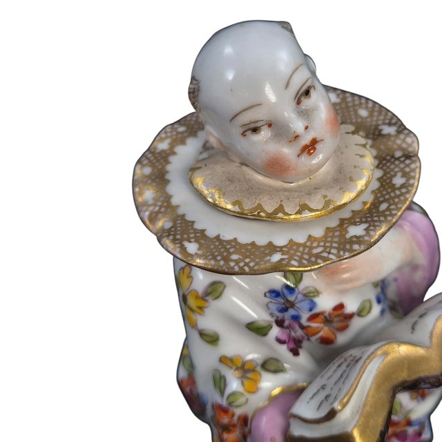 French Porcelain Figural Inkwells in the style of Kändler for Edmé Samson, 1860, Set of 2 For Sale - Image 14 of 16