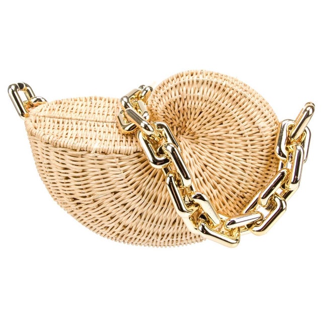2026 Summer Poolside Natural the Anna Conch Shell Wicker Shoulder Bag Gold Chain For Sale - Image 4 of 11