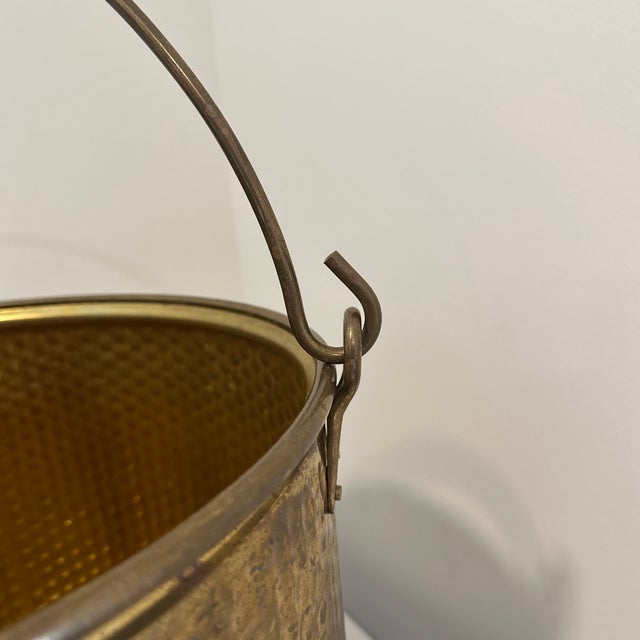 Mid 20th Century Decorative Crafts Inc Large Hammered Brass Pot Kettle With Brass Swing Handle For Sale - Image 4 of 9