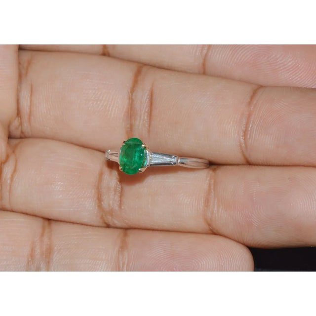 Certified Natural 1.13CTS VS G Diamond Emerald Platinum 18K Gold Three Stone Ring, size 6.75 For Sale In Dallas - Image 6 of 10
