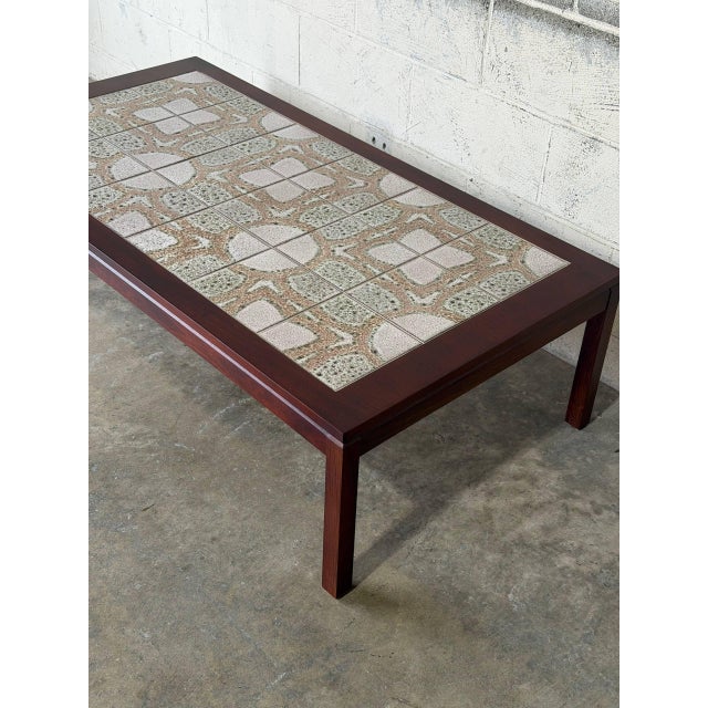 Mid-Century Modern Rosewood Rectangular Coffee Table With Ceramic Tile Top Vintage Mid-Century Modern 1960s For Sale - Image 3 of 10