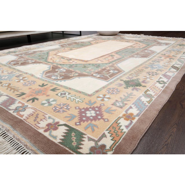 1940s Vintage Turkish Hand-Knotted Area Rug For Sale - Image 6 of 12