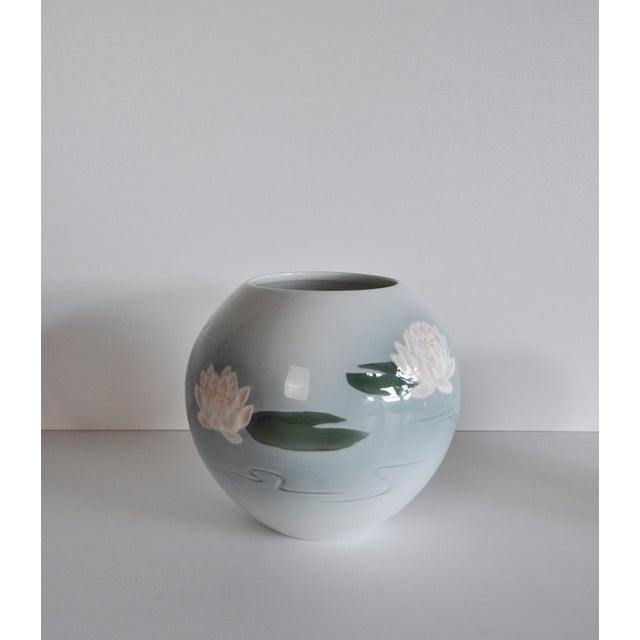 White Water Lily Series Vases from Bing & Grøndahl, 1930s, Set of 2 For Sale - Image 8 of 12