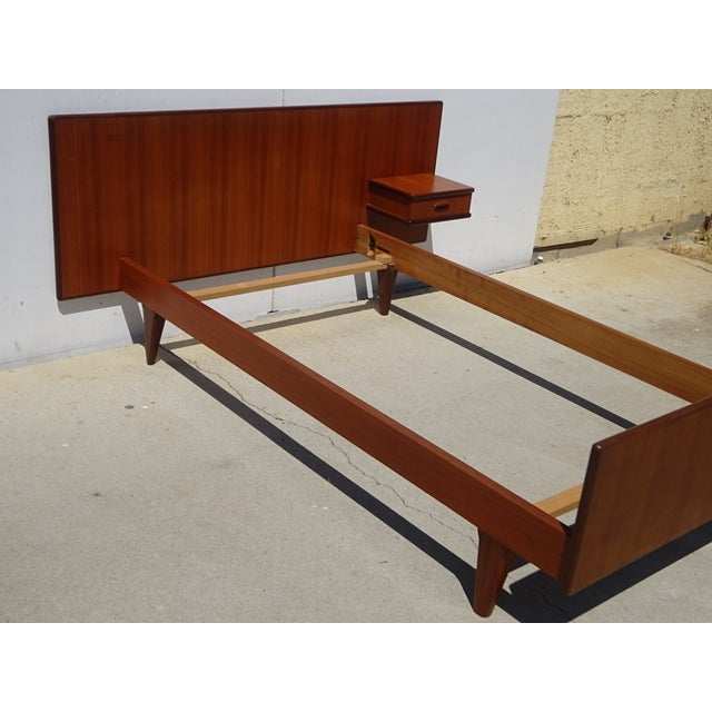 Vintage Teak Bed with Integrated Nightstand, 1960s For Sale - Image 10 of 18