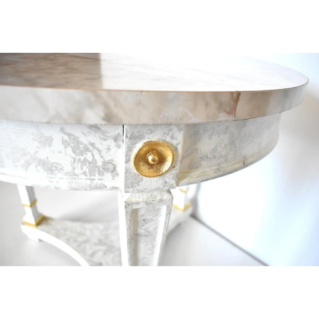 White Vintage Neoclassical Round Faux Marble Side Table For Sale - Image 8 of 9