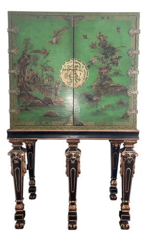 Italian Baroque‑Style Green Chinoiserie Lacquer Bar Cabinet. 20th Century.