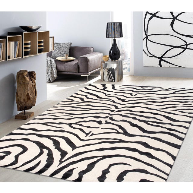 2010s Edgar Hand-Tufted Ivory Area Rug- 5' 0'' X 8' 0'' For Sale - Image 5 of 5