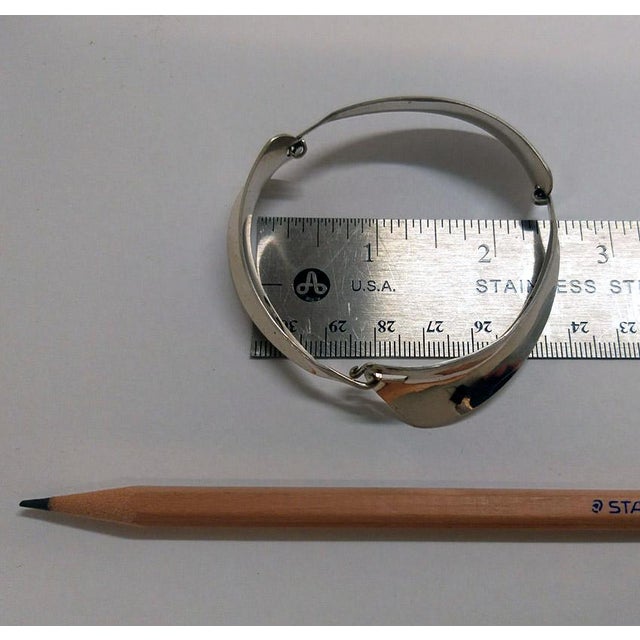 Metal 1990s Triple Leaf Silver Bracelet, Gerhard Herbst Studio Bangle, Midcentury Style For Sale - Image 7 of 7