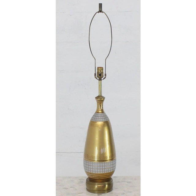 Mid-Century Modern Gold Tone Glass Vase Shape Table Lamp For Sale - Image 6 of 8