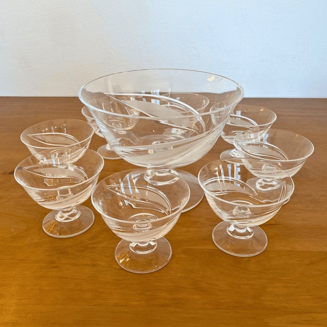 Mid-Century Crystal Punch Center Bowl and Coupe Glasses from Cristallerie de Lorraine, 1950s, Set of 9 For Sale - Image 9 of 9