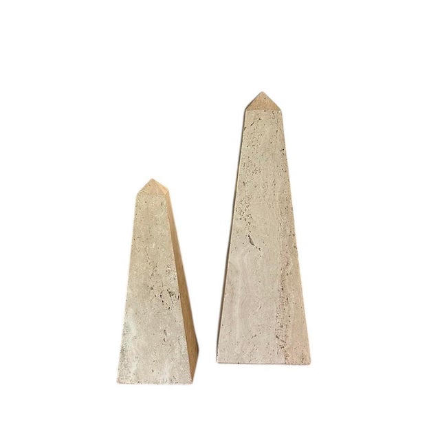 Raymor Vintage Pair of Italian Travertine Marble Obelisk Sculptures/ Obelisks Attributed to Fratelli Mannelli for Raymor For Sale - Image 4 of 9