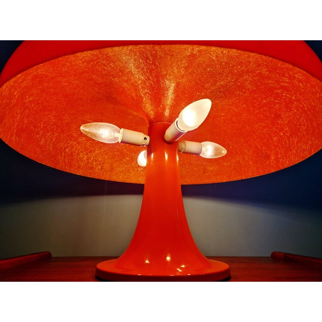 Artemide Nesso Table Lamp in Fiberglass and Polyester by Giancarlo Mattioli for Artemide, 1960s For Sale - Image 4 of 18