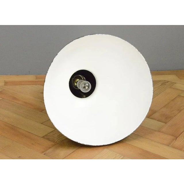 Metal Bauhaus Model 530 Pendant Light by Kandem, 1920s For Sale - Image 7 of 8