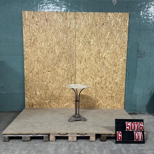 Small French Metal Outdoor Gueridon Table, 1950s For Sale - Image 4 of 4