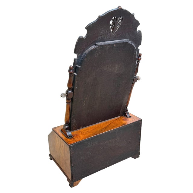 Brown Georgian Walnut Dressing Table Mirror, 1720 For Sale - Image 8 of 16