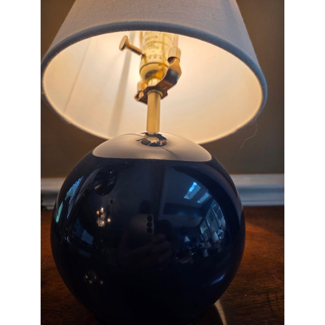 Mid-Century Modern Kate Spade New York Sphere Ball Table Lamp For Sale - Image 3 of 11