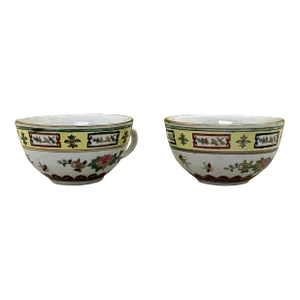Pair Chinese Oriental Porcelain Yellow Theme Flowers Graphic Display Cups