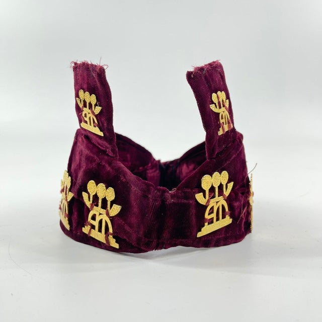 Early 20th Century Asante Royal Fabric Crown Chief Hat Ghana For Sale In Denver - Image 6 of 8