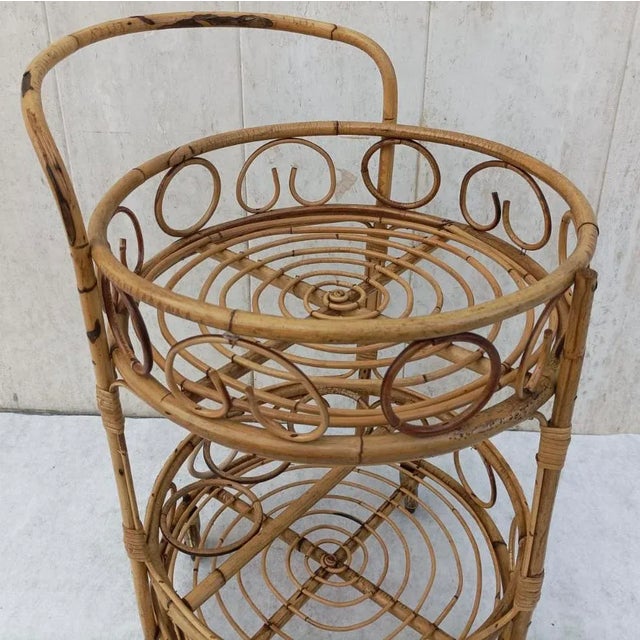 Boho Chic Mid-Century Rattan Bamboo Bar Cart Serving Trolley 1950s Italy For Sale - Image 3 of 5