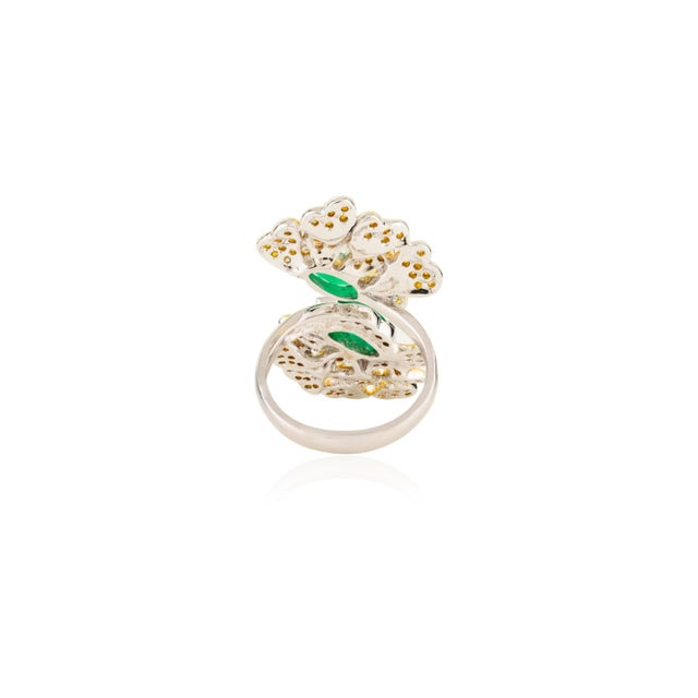 Metal Adjustable Contemporary Ring With Emeralds & Yellow Diamonds Size 6 For Sale - Image 7 of 11